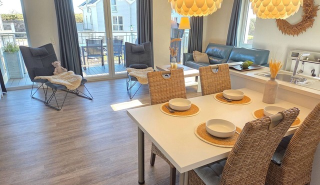 Modern, well-kept vacation apartment, own sauna, large balcony, close to the beach