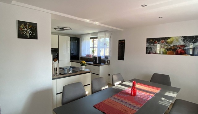 Moderne, neu Eingerichtete Ferienwohnung auf dem Land