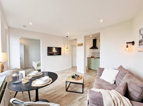 Moderne Wohnung mit großem Balkon und Weitblick