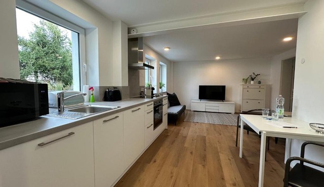 Modernes Apartment mit eigener Terrasse & Garten