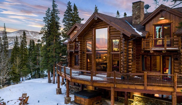 Monthly Rental Discounts - Private Hot Tub, Fireplace, Pool Table, Pet Friendly