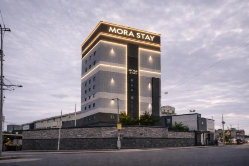 Mora Stay
