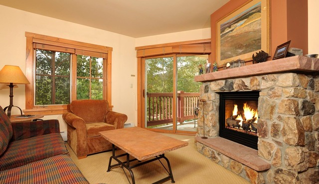 Mountain Condo for 4 | Hot Tub + Pool Access