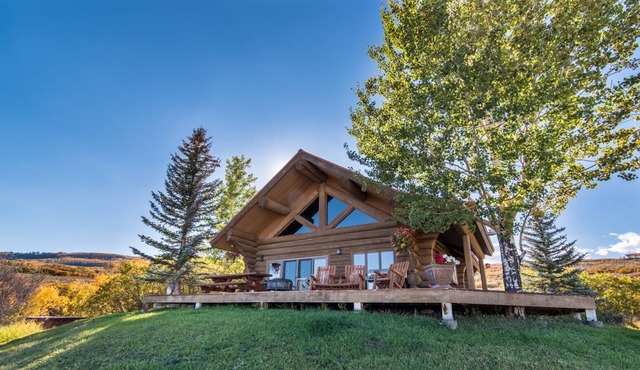 Mountain Ranch with Cabin and Private Beach, 750 acres of private paradise