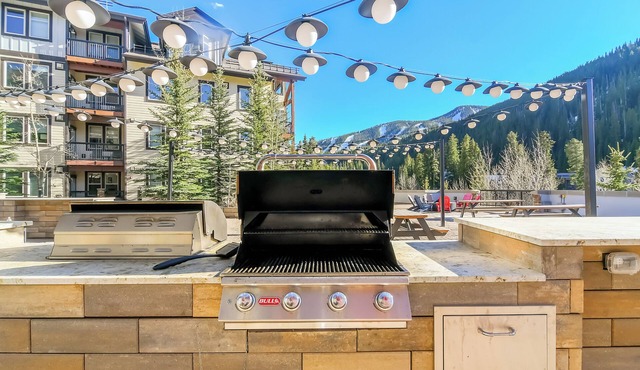 Mountain Stay | Cozy Corner Patio