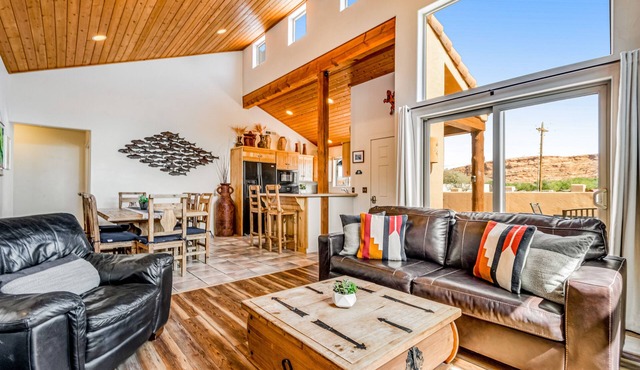 Mountain view home with patio, gas fireplaces & shared pool/hot tub - 2 dogs OK