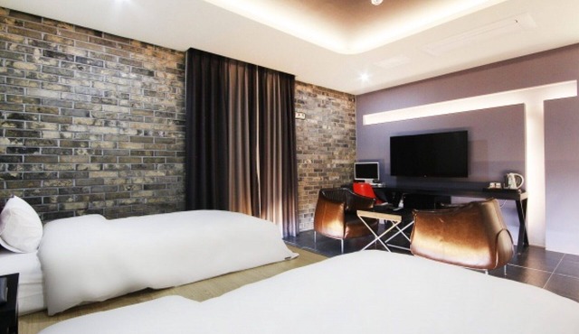 Muan Hotel The K