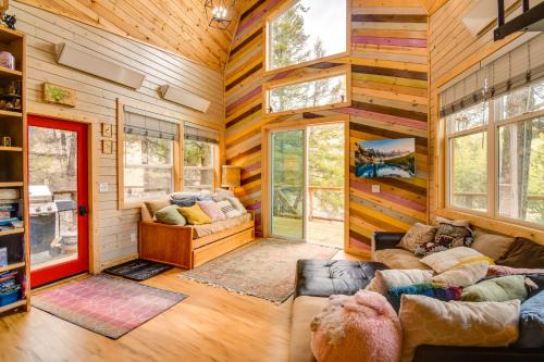 'Mystic Treehouse' on 35 Acres Near Hartsel