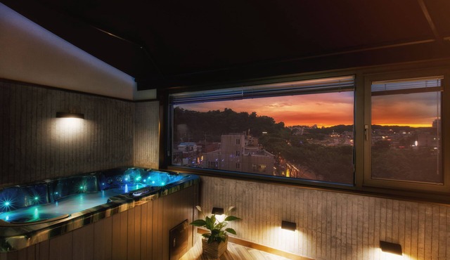 N Bridge Hotel
