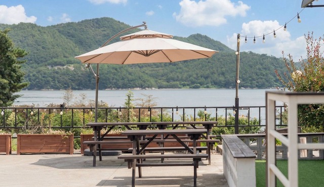 Namhae Seven House