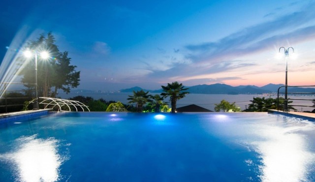 Namhae Skyblue Sea Pension