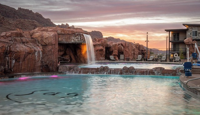 New Listing! Lazy River + Resort Living | Near Slickrock & Sand Flats