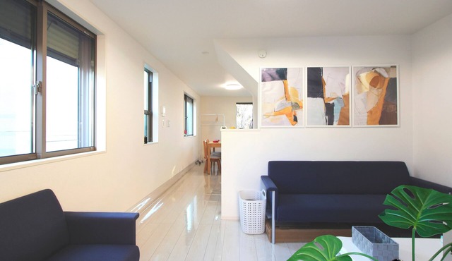 NEW Shinjuku area, 6 min walk from Takadanobaba station, ideal for families and groups, TOWNHOUSE