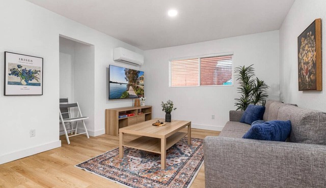 NEW ! Stylish Loft in DT Pueblo – Sleeps up to 6