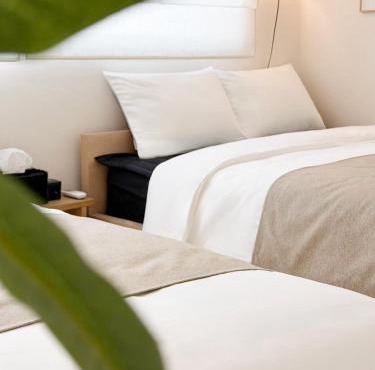 "Newly Opened" Sinnonhyeon Station 5minutes, Gangnam Plastic Surgery, Severance Hospital, COEX, airport bus 5minutes, Hongdae 30minutes, Itaewon 15minutes, 명동 30minutes