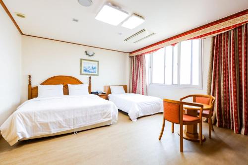 Newvera Hotel