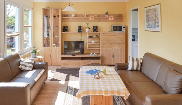 Nice home in Hohen Wieschendorf