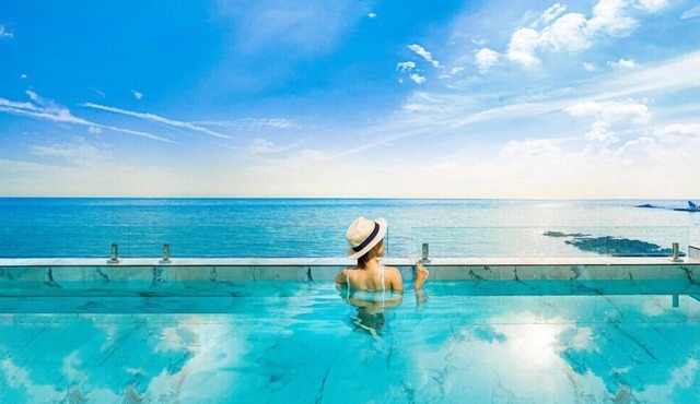 ON Pool Villa
