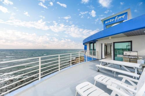 On The Sea Pension