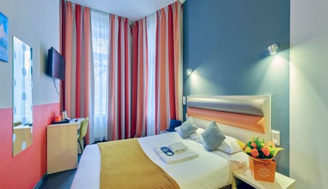 One Room w/Double Bed | Near Strasbourg Museum of Fine Arts