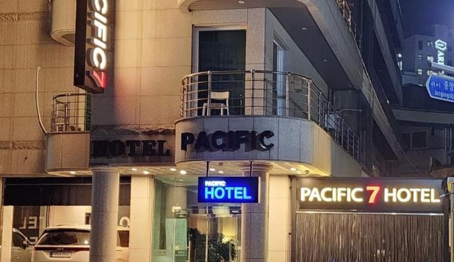 Pacific7 Hotel