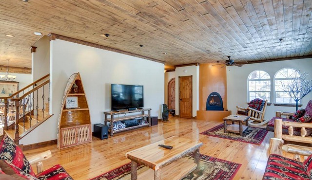 Pagosa Springs Vacation Rental 6 Mi to Downtown!