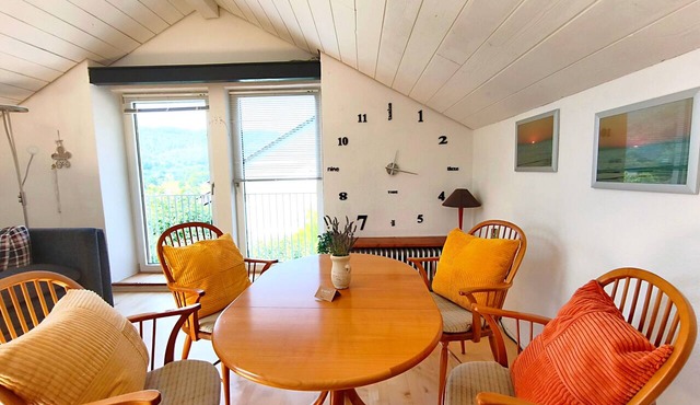 Panorama Loft – Elevated Comfort with Mountain Views