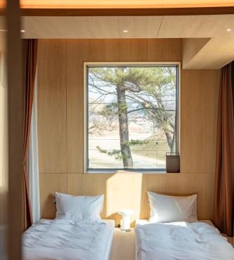 PBr7 Hotel Unusual Stay