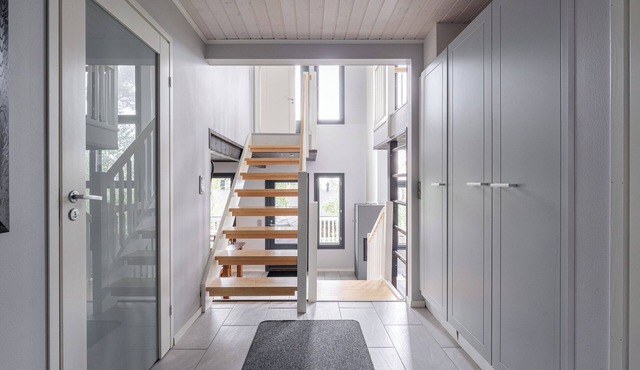 Peaceful 2BR Getaway Cabin at Riihivuori