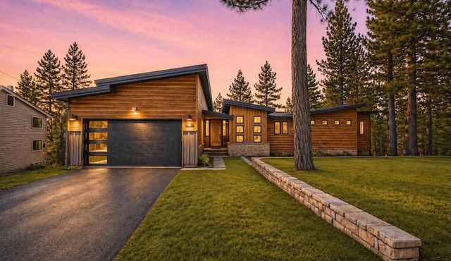 PeakView Tahoe:Hot Tub, New Luxury, Game Room, A/C