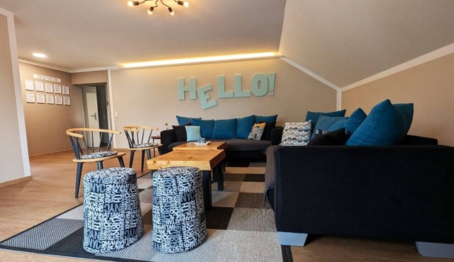 Penthouse with loggia (170 sqm) with 4 bedrooms and 2 bathrooms