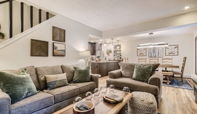 PET FRIENDLY 3-Bedroom Condo on the Creek! Newly Renovated! - CC206