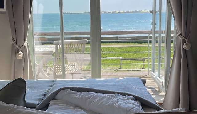 Port on the Fehmarnsund – Sea View and Beach at Your Doorstep
