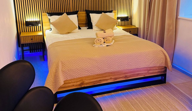 Prague Sauna studio with FREE SAUNA, WiFi, AC, BREAKFAST
