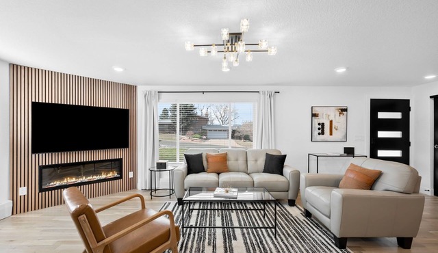 Premier home. Open floor plan. Between Denver & Mtns. 3 bed 3.5 bath