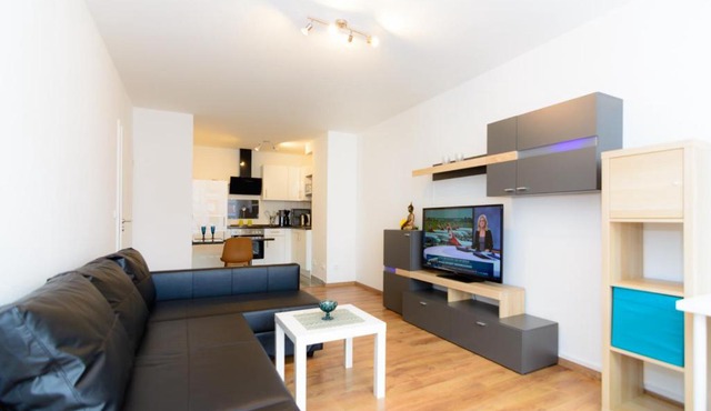 Private apartments close to subway