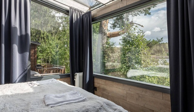 Private & Cozy Suite with terrace and lake views