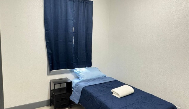Private Rooms near Downtown Denver & Lake - Room #1