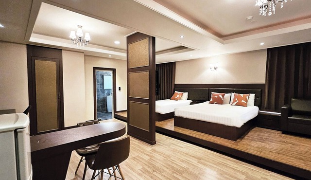 Pungnam Tourist Hotel
