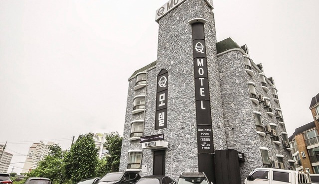 Q Motel Wanju