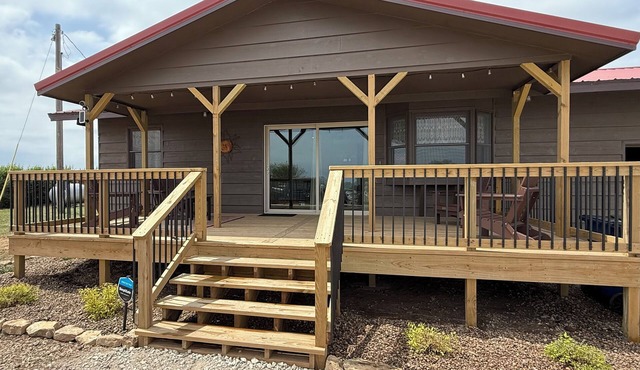 Quiet Country Stay Near I-70 & Salina