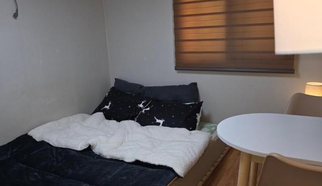 Quiet Studio in Noryangjin