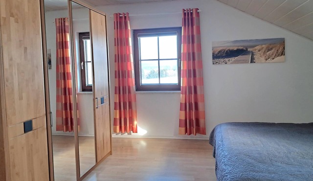 Quiet vacation apartment with a view of the mountains