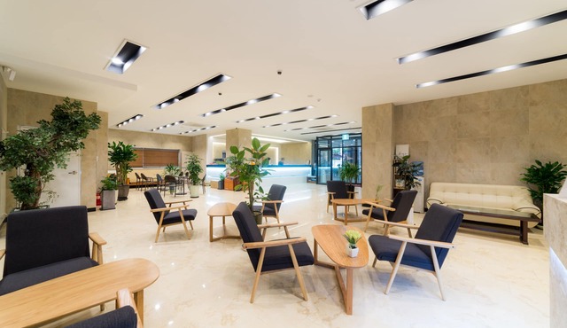 Reborn Suwon Silkroad Hotel