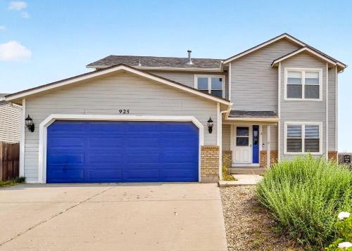 Relaxing 6BR Home with Game Room Patio Sleeps 14