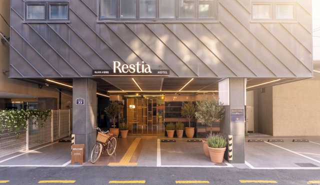 Restia Hotel Suwon Station
