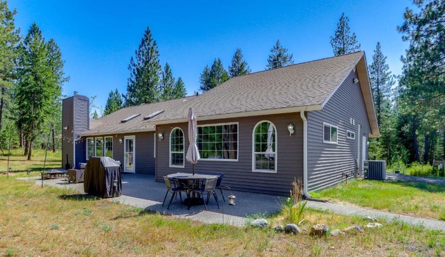 Riffle Road Ranch: 10 Acres, 8 Mi to Silverwood