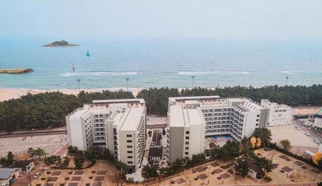 Risen Ocean Park Hotel