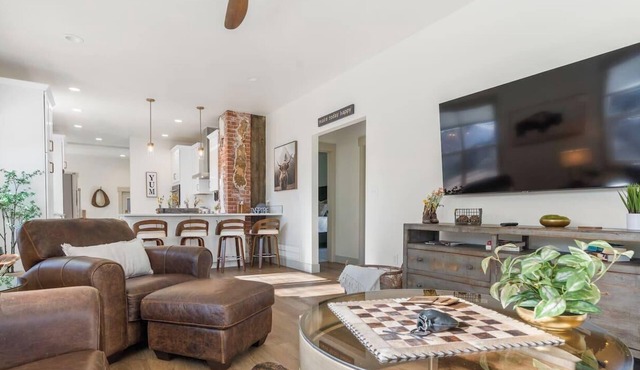 Romance + Relaxation in Downtown Loveland