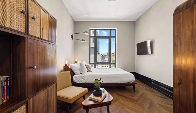 Rove Travel | Freeman 703 | Studio w/Amenities